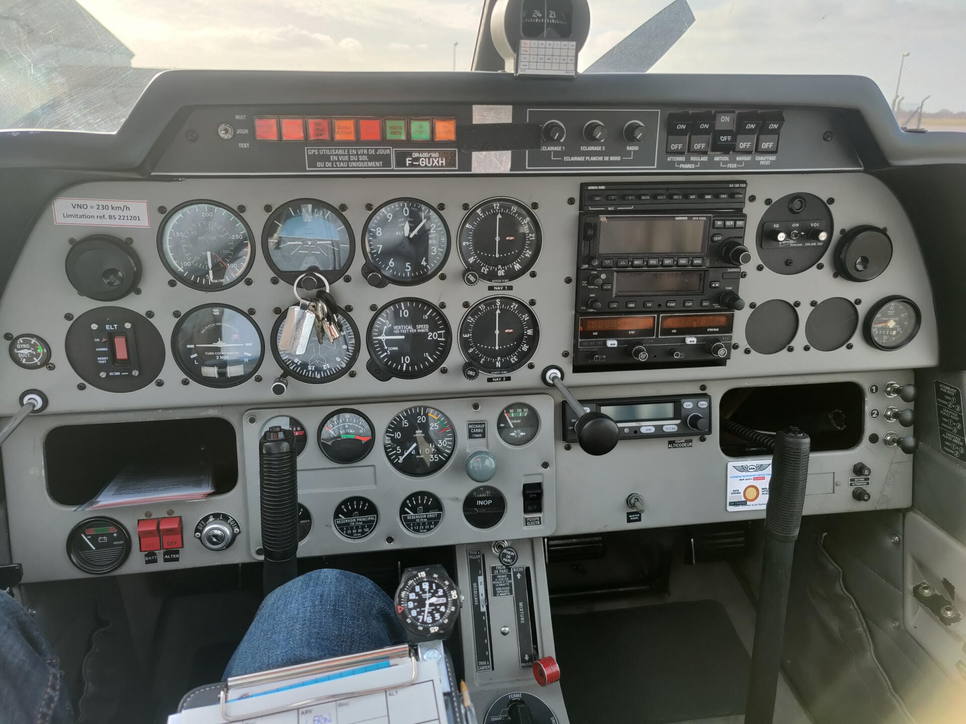 Vue cockpit DR400