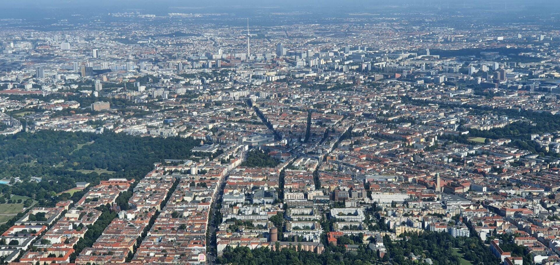 Flexibler Rundflug über Berlin - kurzfristig verfügbar