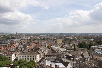 A Day Trip to the Netherlands (Maastricht)