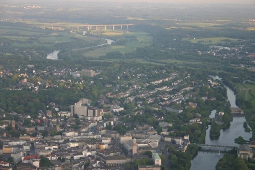 Entertainment-Rundflug Ruhrgebiet, CentrO, Rhein, Ruhr und Fußballstadien