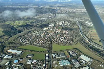 Rundflug über Unterfranken, Mainschleife, Würzburg, Weininsel.