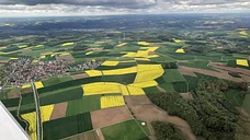 Rundflug über Unterfranken, Mainschleife, Würzburg, Weininsel.