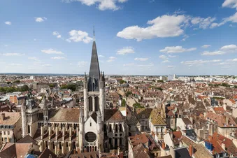 Découverte de la Bourgogne depuis le ciel