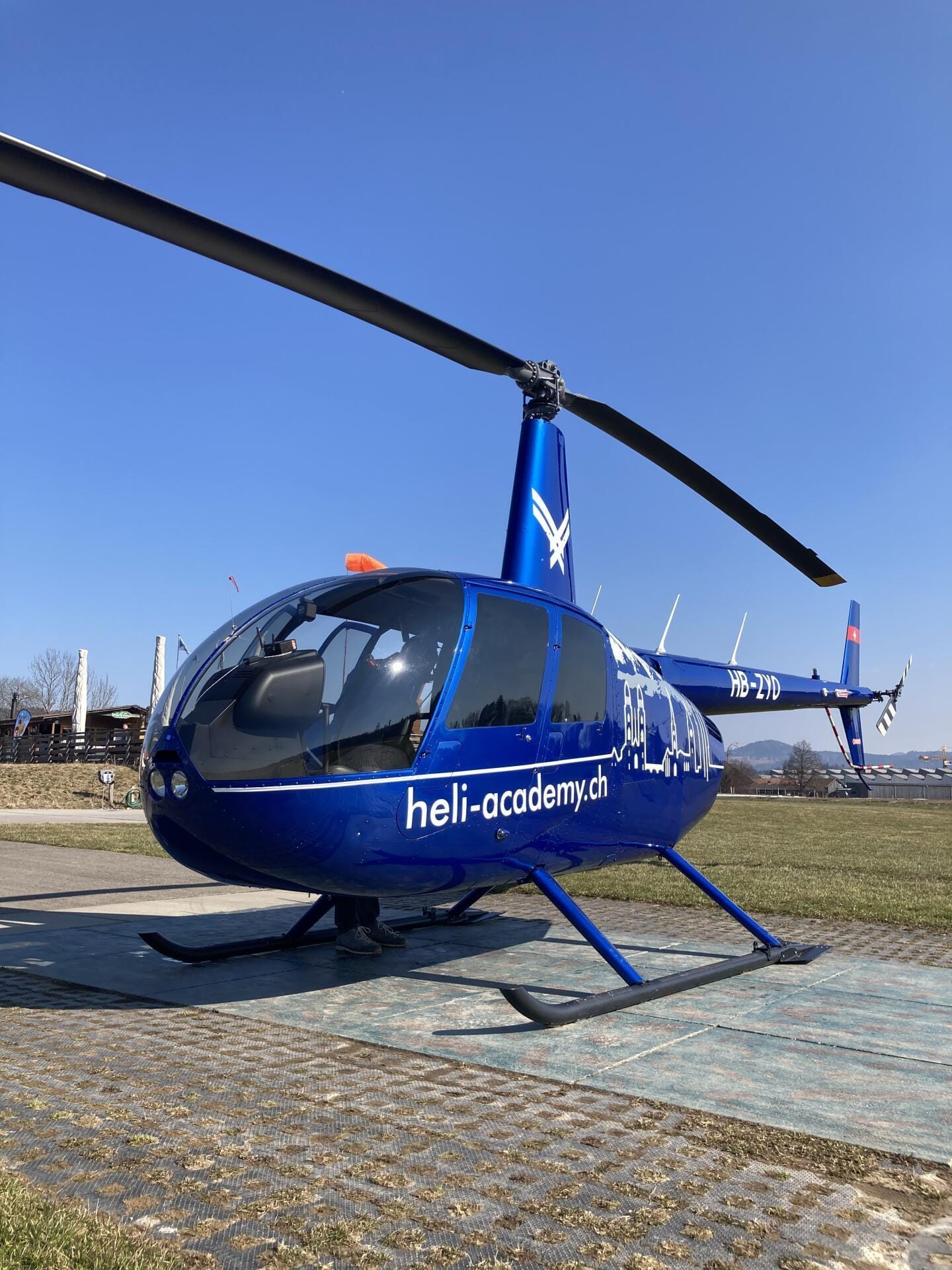 Front View R44