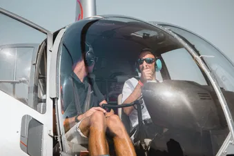 Sainte Victoire et ses alentours en Hélicoptère | 20 min