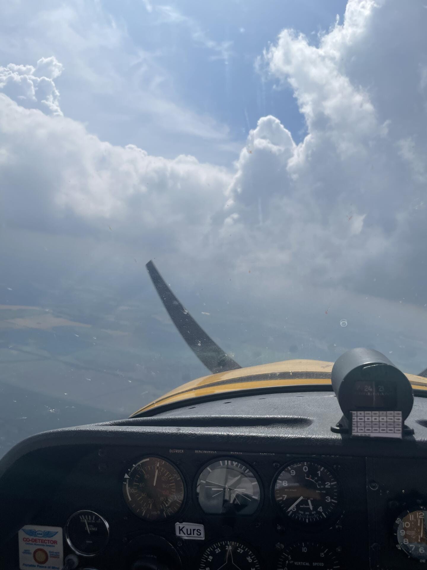Unterwegs unter den Wolken