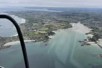 Survol de la côte Nord et retour par la Pointe Saint Mathieu
