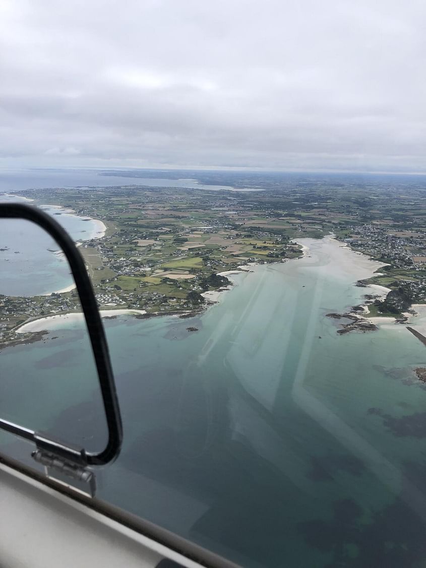 Survol de la côte Nord et retour par la Pointe Saint Mathieu