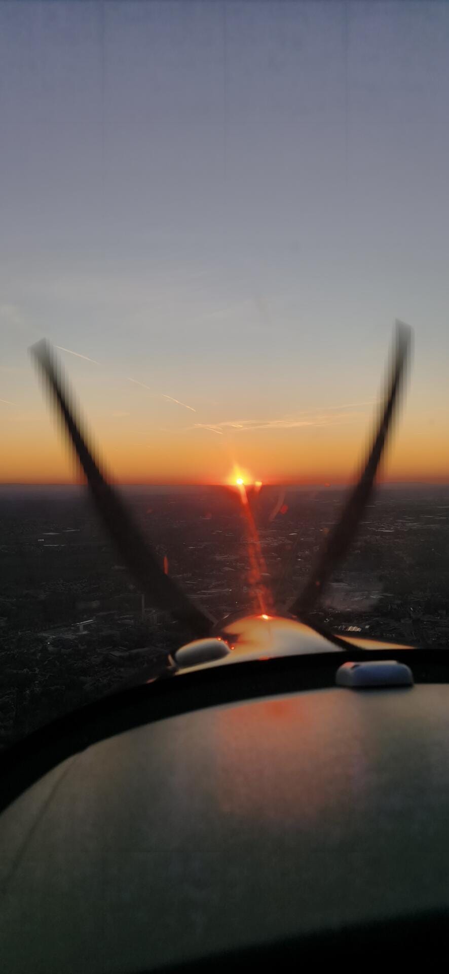 Sonnenuntergangsflug über Köln - 60 Min./1 Person