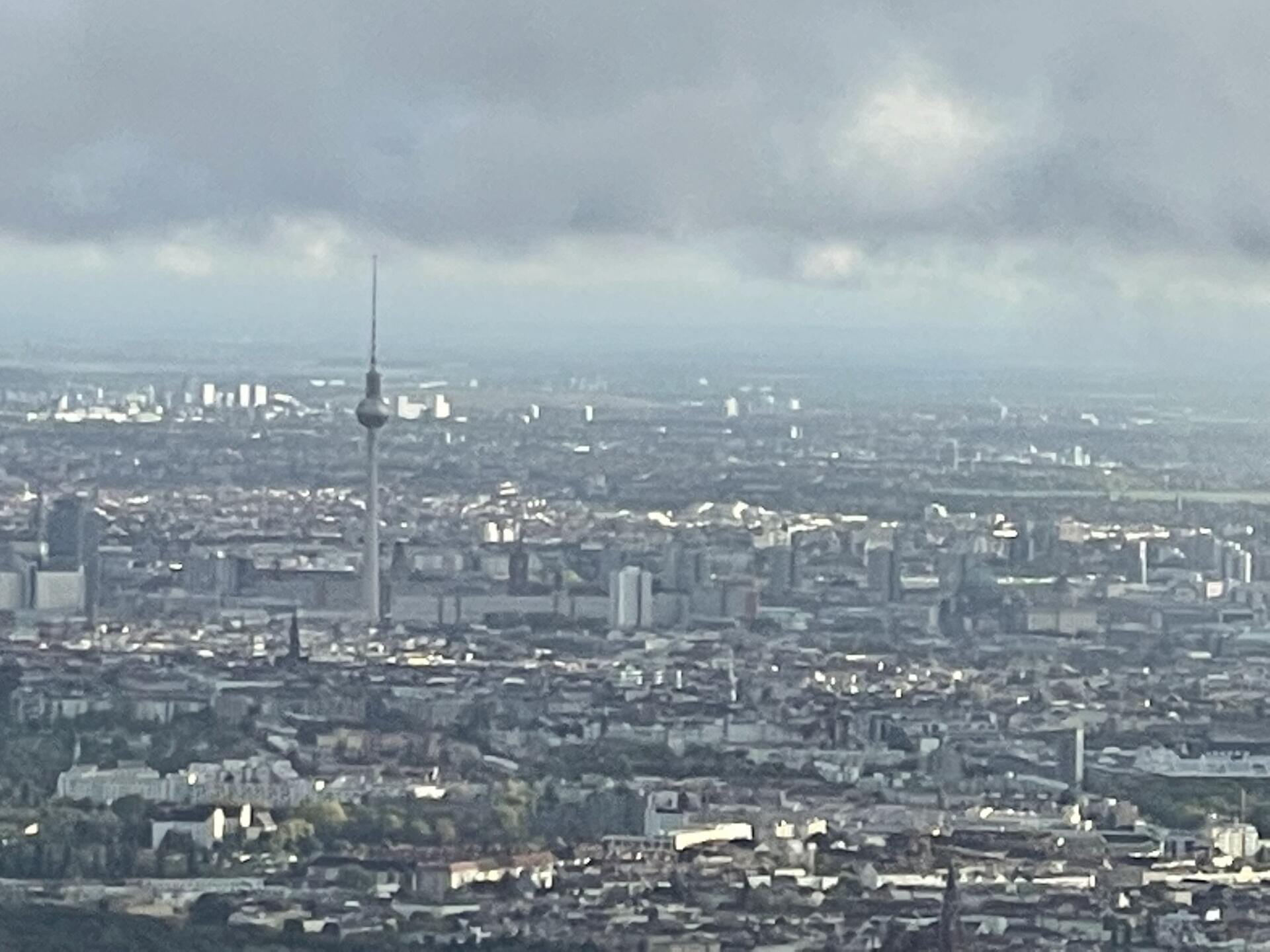 Fernsehturm und Innenstadt von Berlin