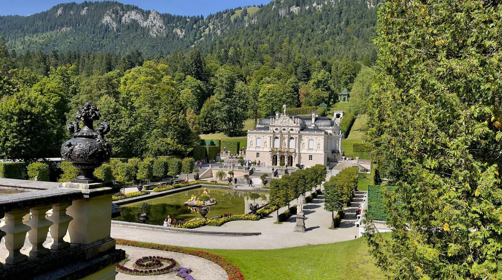 Burgen-Hopping: Schloss Neuschwanstein & Schloss Linderhof
