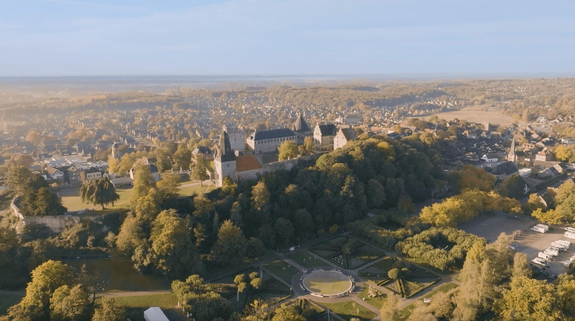 Wow! Mein Haus von oben....:-)! - France
