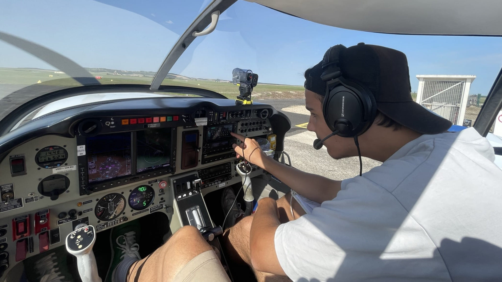 Vol Troyes -> Aix-en-Provence (Réparation du Pilote Auto GARMIN)
