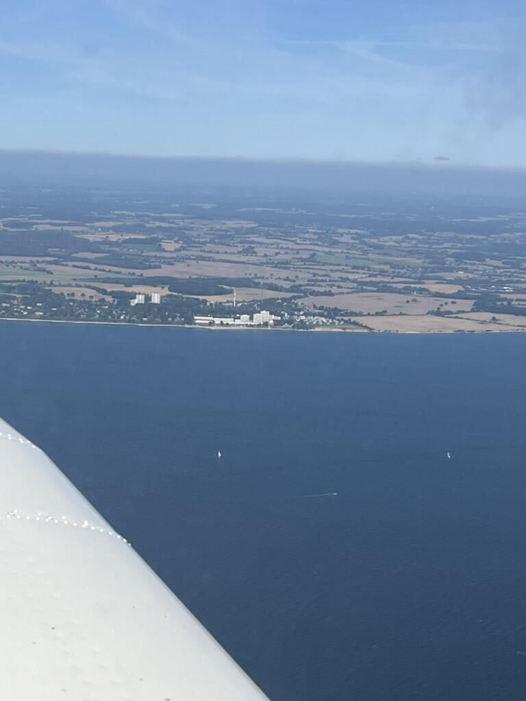über der Ostsee - weit weg vom Hansa-Park