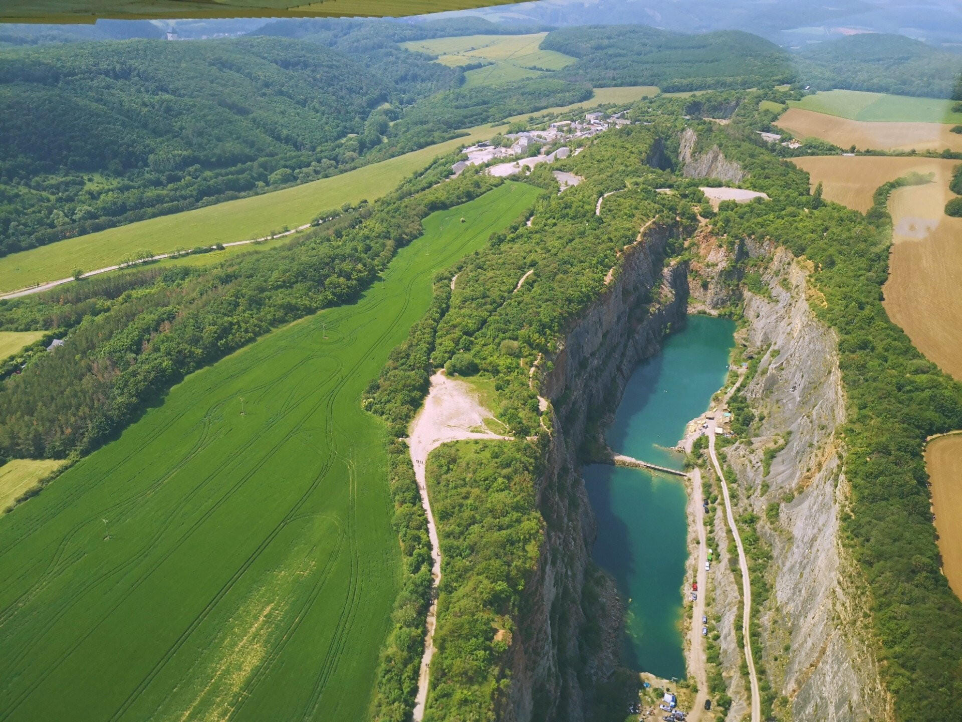 45 minute scenic flight to Karlštejn and Slapy dam