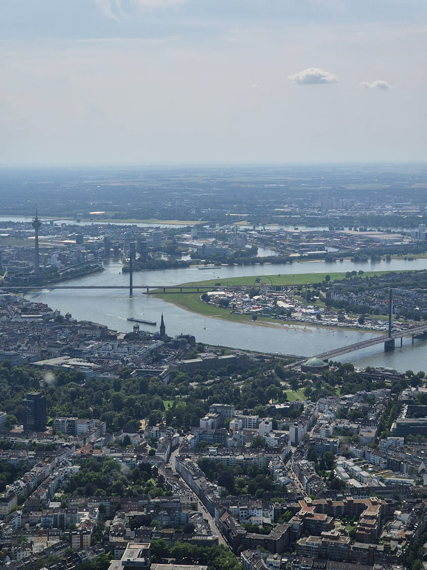 Köln und Düsseldorf aus der Luft