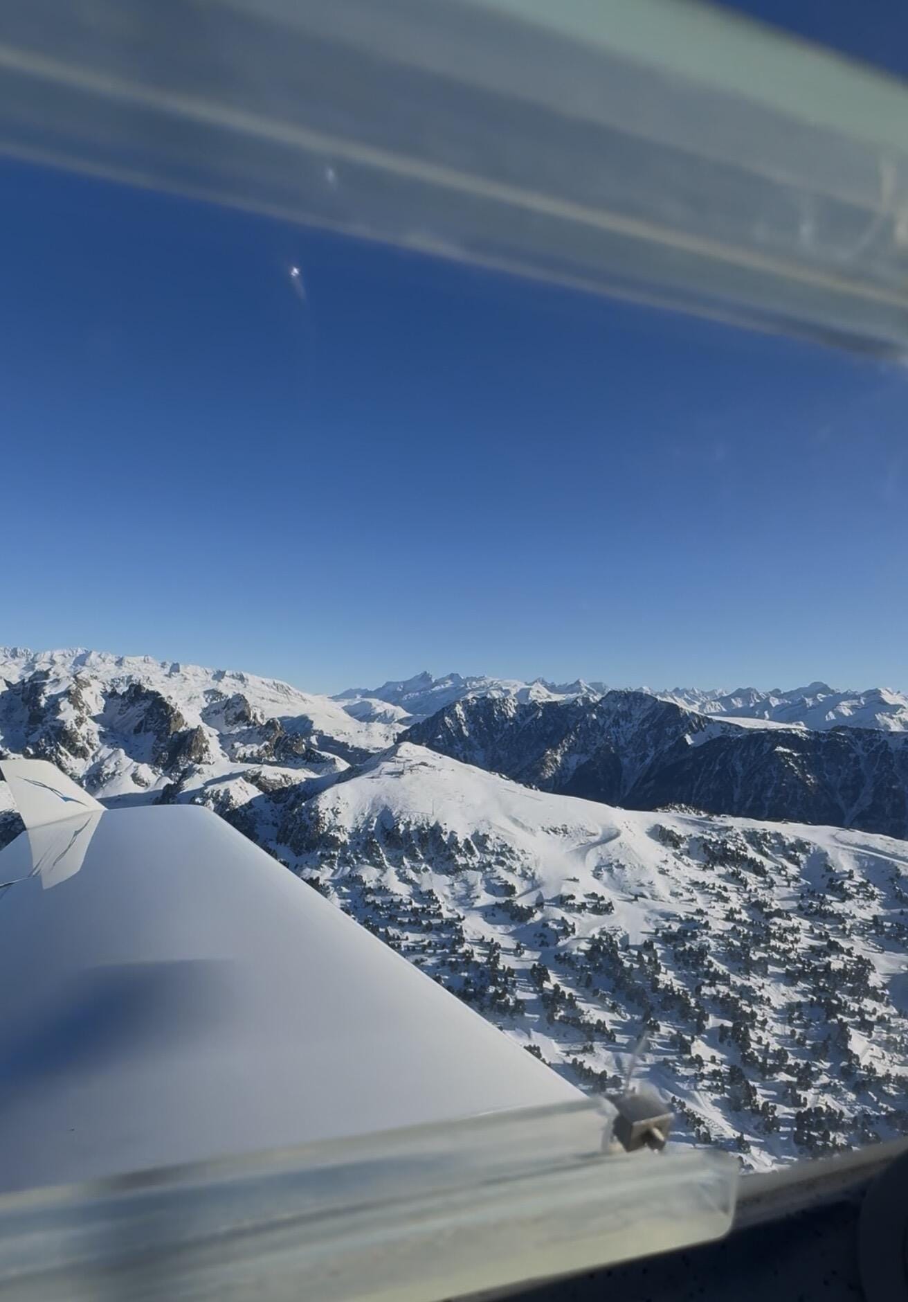 Les Grandes Stations de l'Oisans vues du ciel