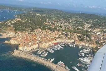 Vol au dessus du golfe de Saint Tropez
