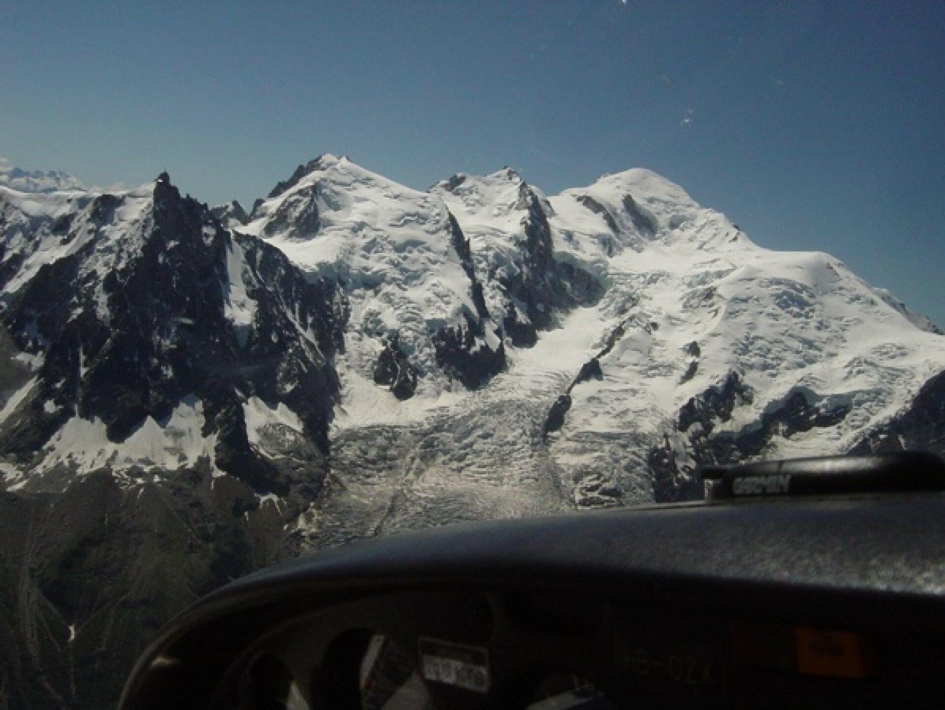 Matterhorn - Mont Blanc ab Bern (DA50)