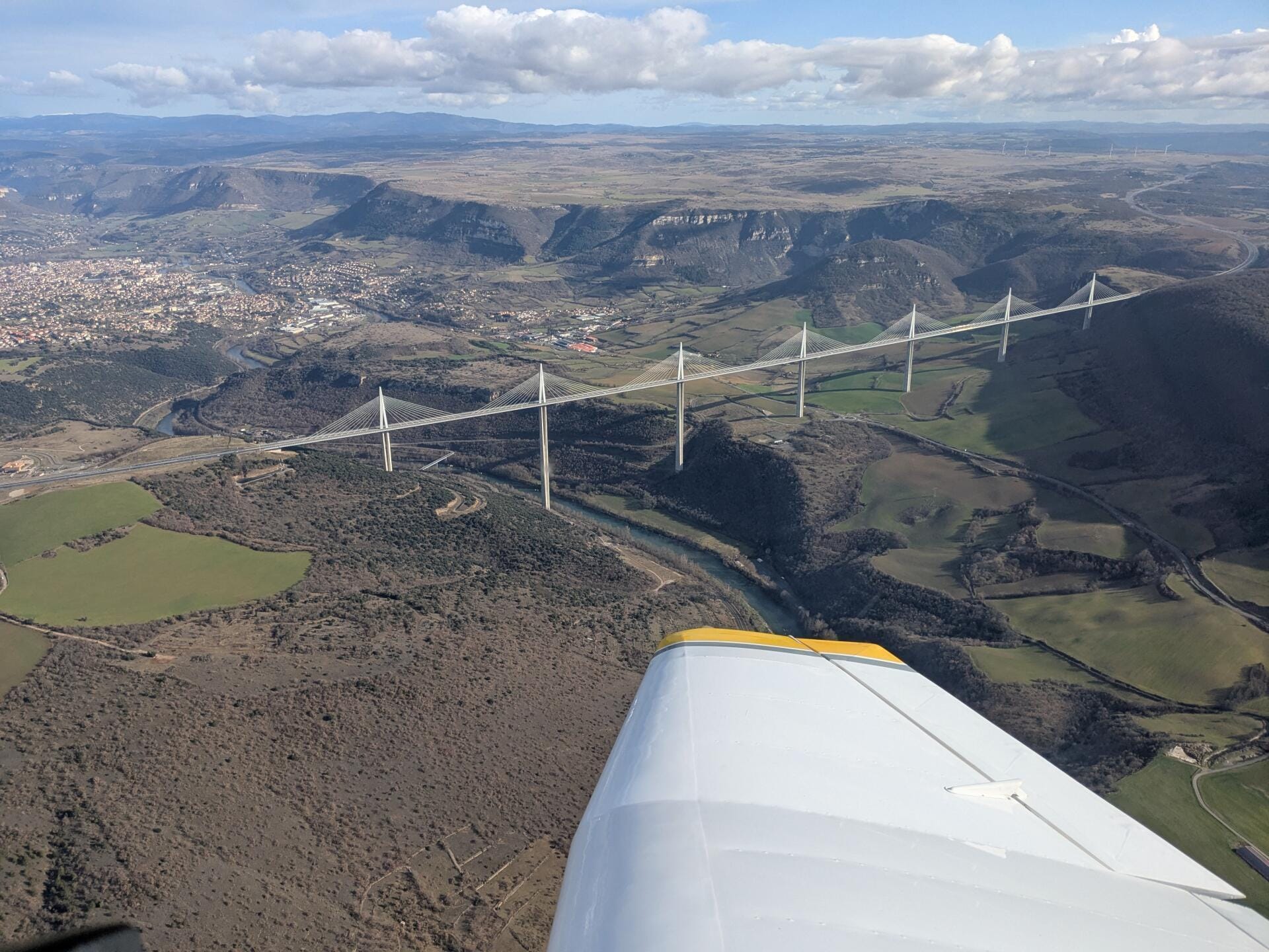 viaduc de Millau et les gorges du Tarn