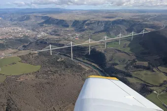 viaduc de Millau et les gorges du Tarn