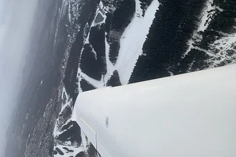 Flug in die Alpen