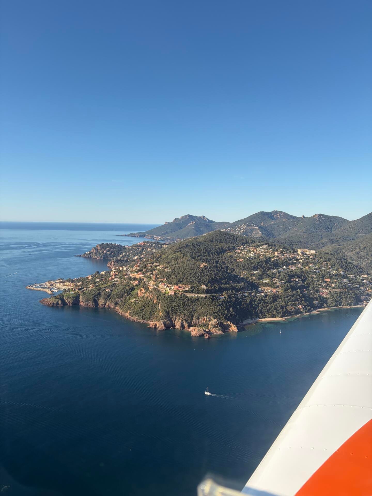 Vol à destination de cannes par les iles de Lerins