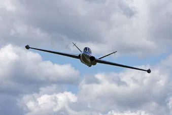 Baptême en Avion de Chasse à Paris-Beauvais - 60 min