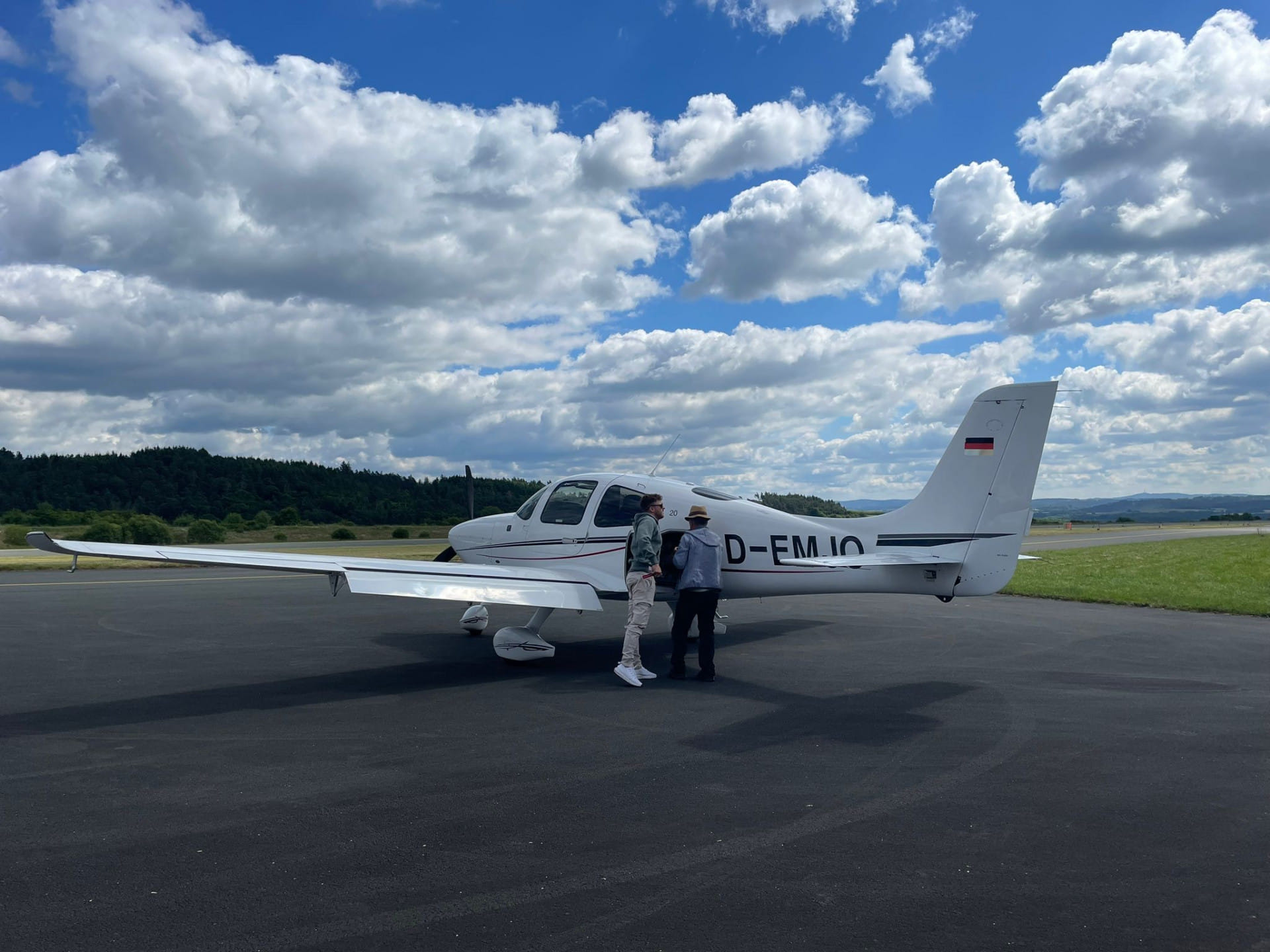 Majestätische Burgen des Rheintals von Mainz nach Koblenz