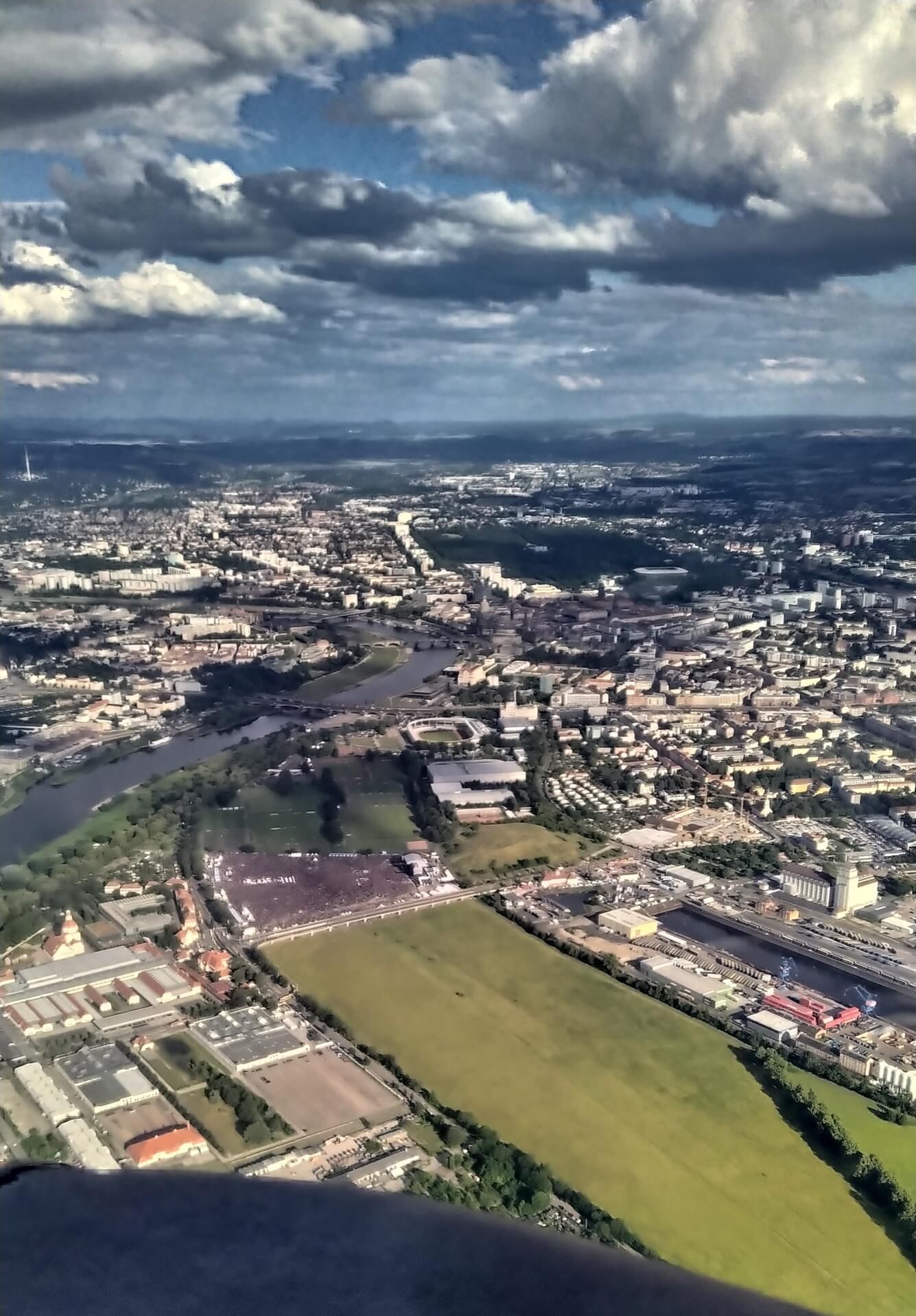 Rundflug über Dresden und Umgebung nach Wunsch