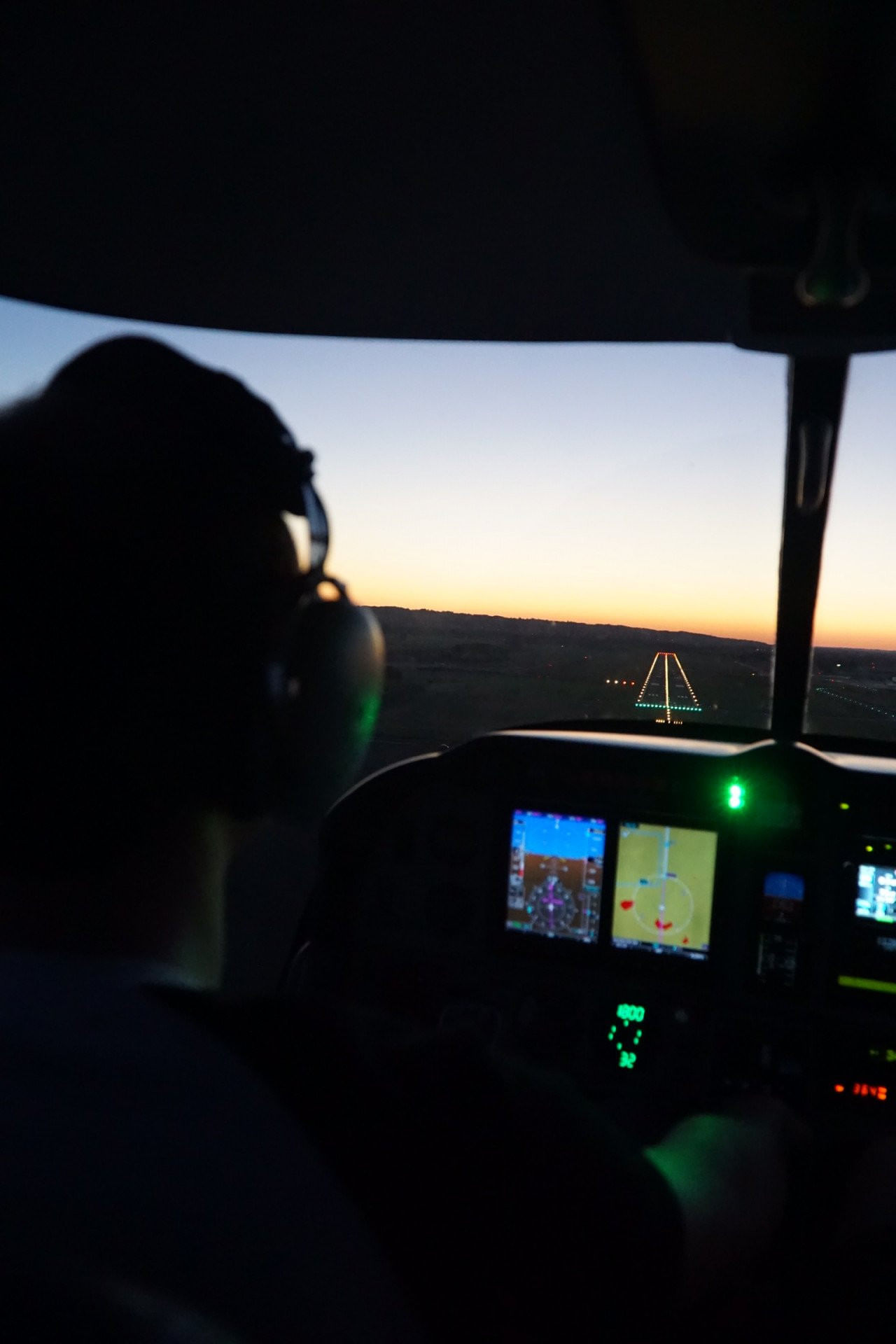 Survol des Pics du midi d'Ossau, de Bigorre et Gavarnie