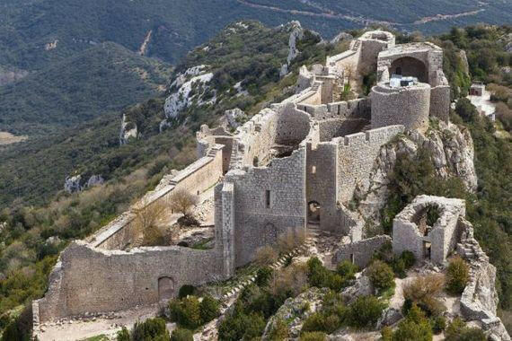 Littoral-Canigou-chateaux Cathares pour 3 passagers