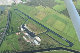Start und Ziel: Flugplatz Emden EDWE