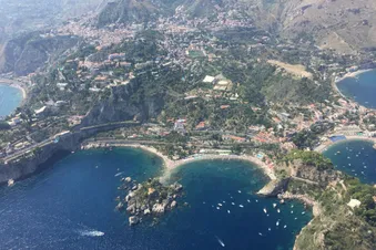 Tour Etna volcano and Taormina Greek Theatre