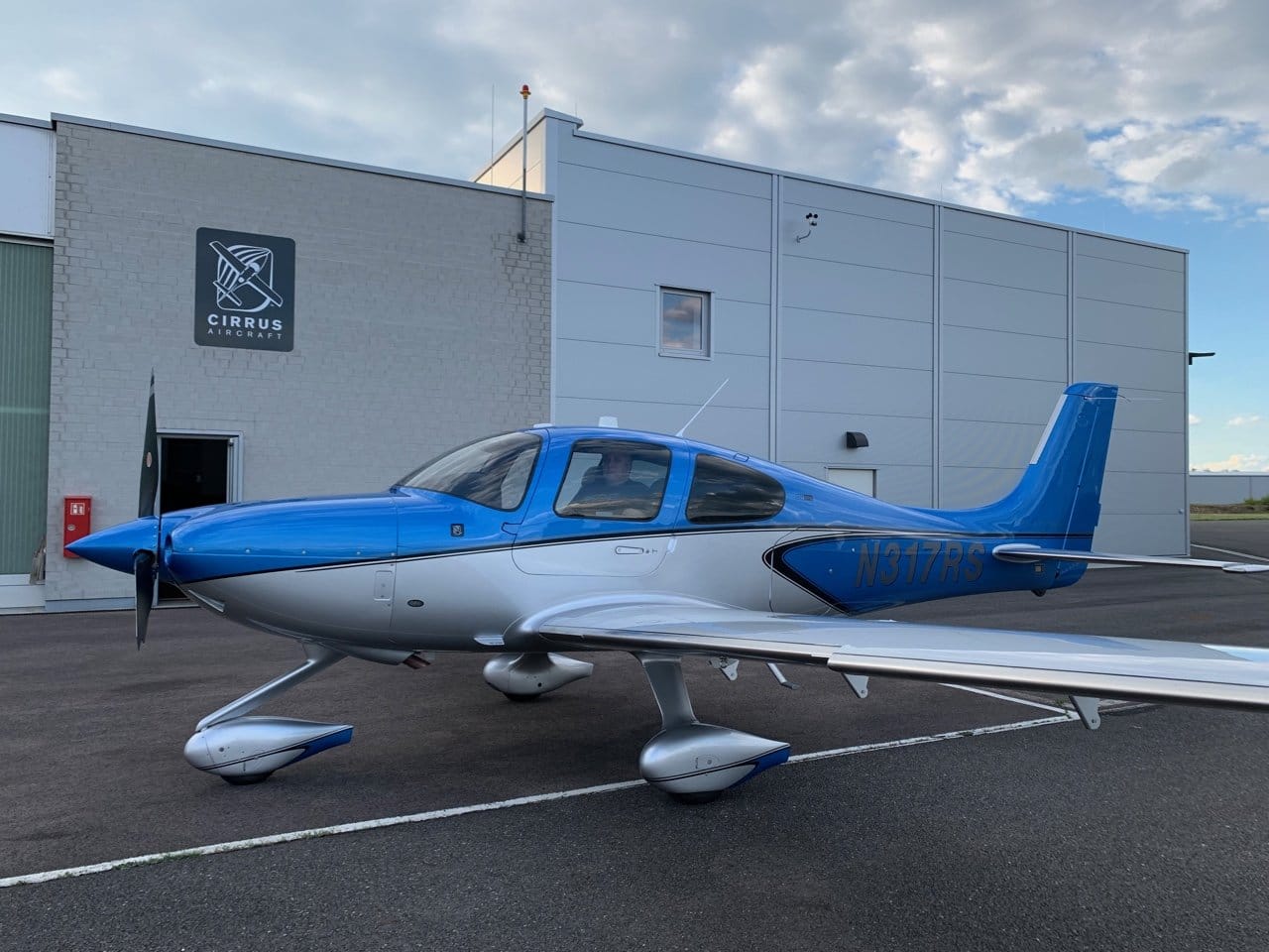 Cirrus SR22 T