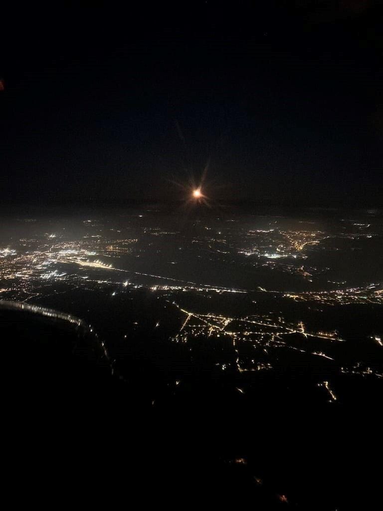 Magie des lumières de Lyon ✨ – Vol de nuit panoramique