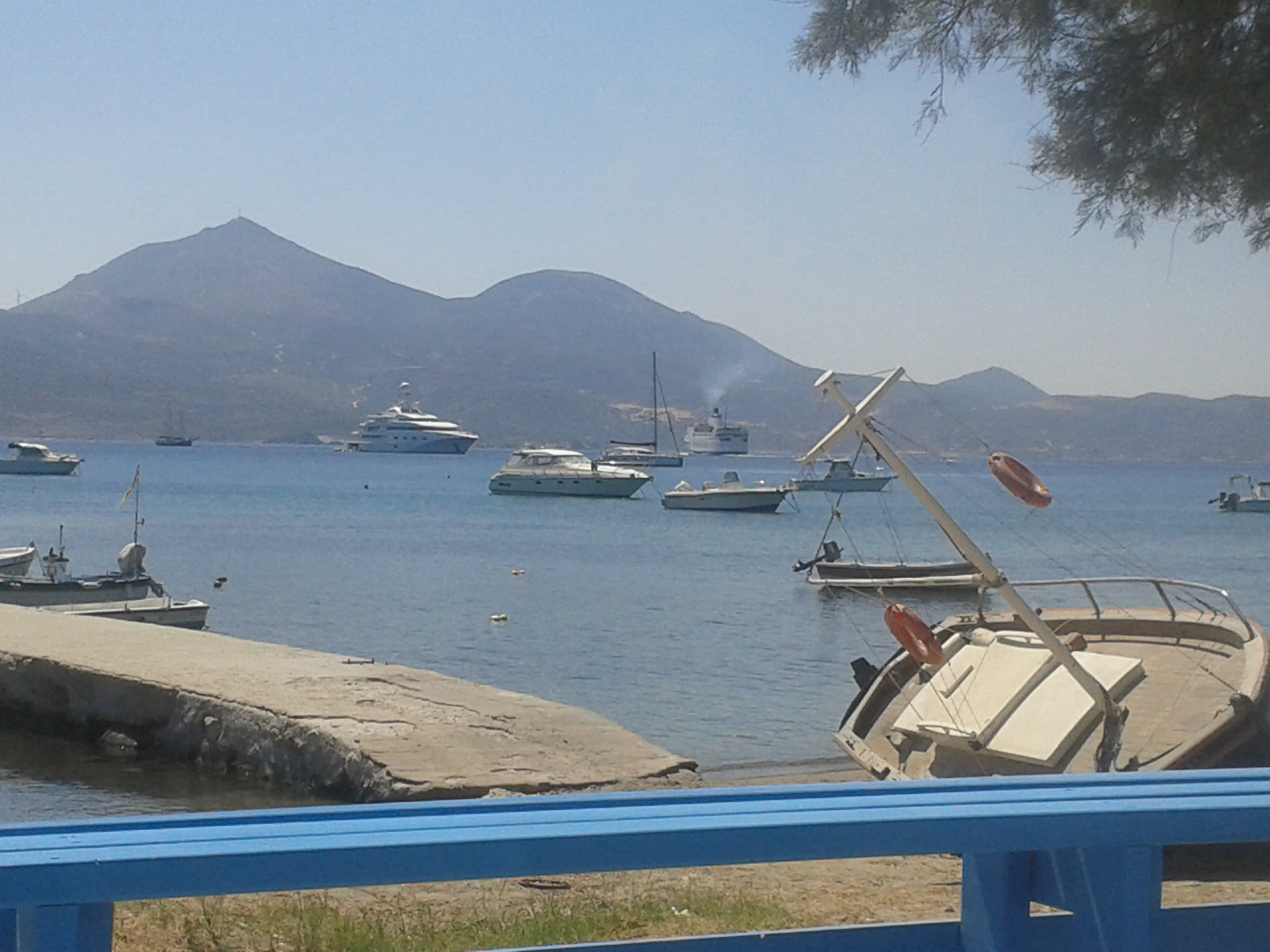 Into the bay of Adamas