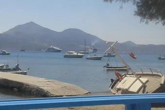 Into the bay of Adamas