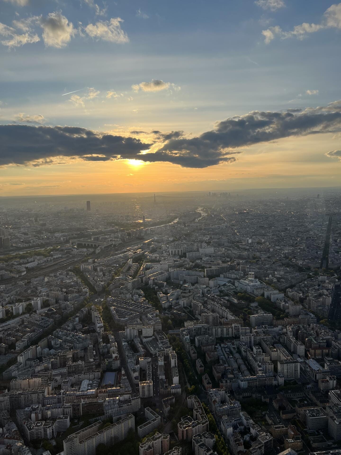 Transit parisien en hélicoptère, aller et retour