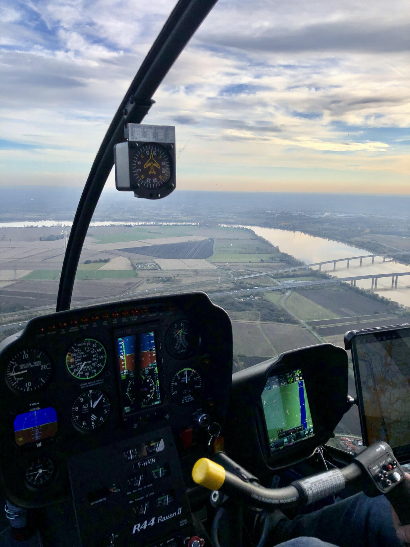 Découverte des châteaux du Medoc en hélicoptère 🍷