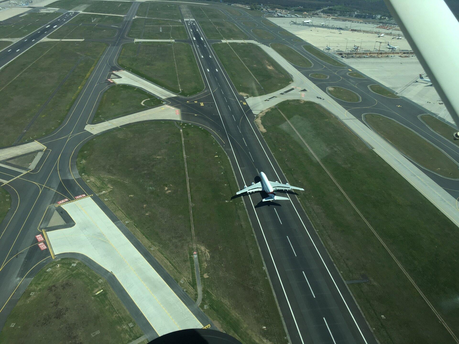 Frankfurt, Deine Flughäfen - Rundflug um Frankfurt
