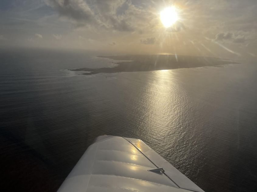 Yeu en or : tour de l'ile au coucher du soleil
