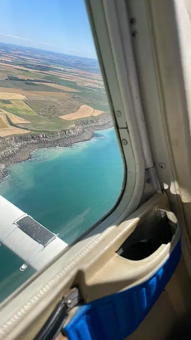 Venez découvrir les côtes du Nord depuis le ciel