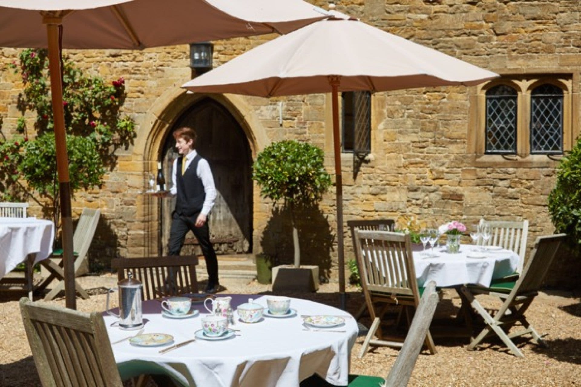 Helicopter flight to luxury Bailiffs Court Hotel