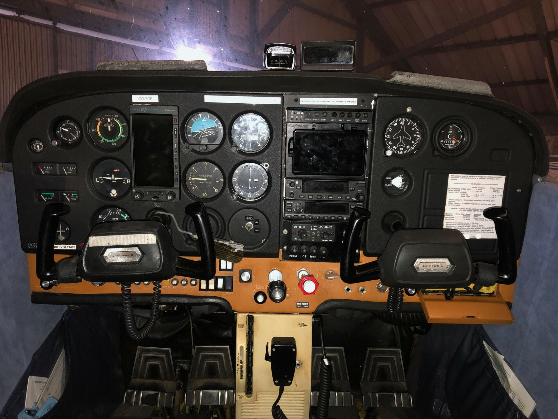 Cockpit Cessna C172M