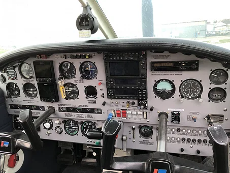 Piper PA28-201 Turbo Arrow IV