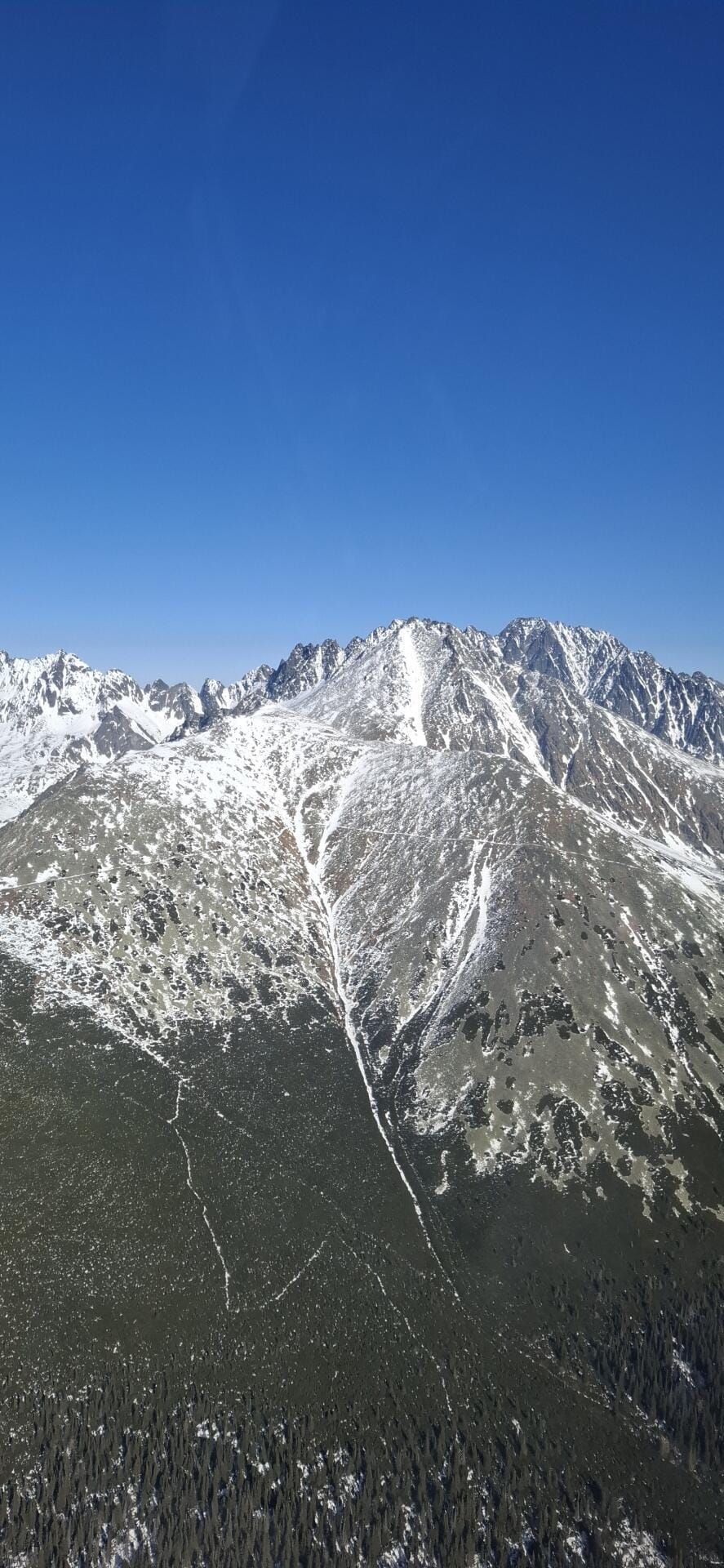 Unforgettable Scenic Flight Over Majestic Tatra Peaks