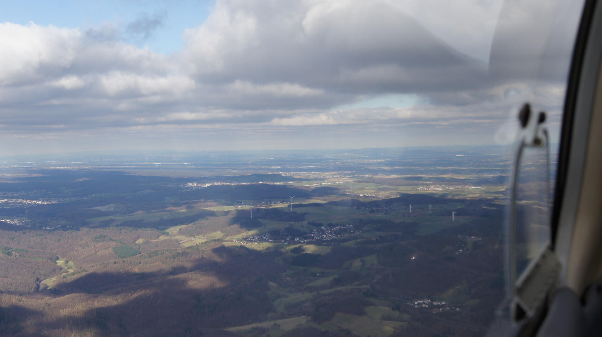 Erlebnisflug Odenwald, dem Main entlang bis nach Seligenst.