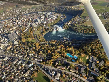 04a. Rheinfall-Panorama: Atemberaubender Rundflug (EUR)