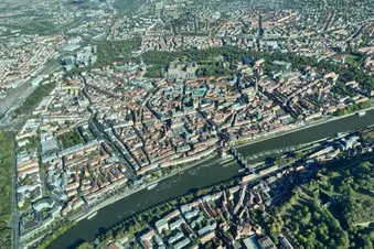 Rundflug über Unterfranken, Mainschleife, Würzburg, Weininsel.